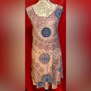 Geometric Pattern lined Dress (chain belt not included)